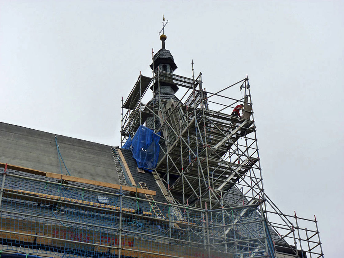 Gerüstabbau am Türmchen (Foto: Karl-Franz Thiede)